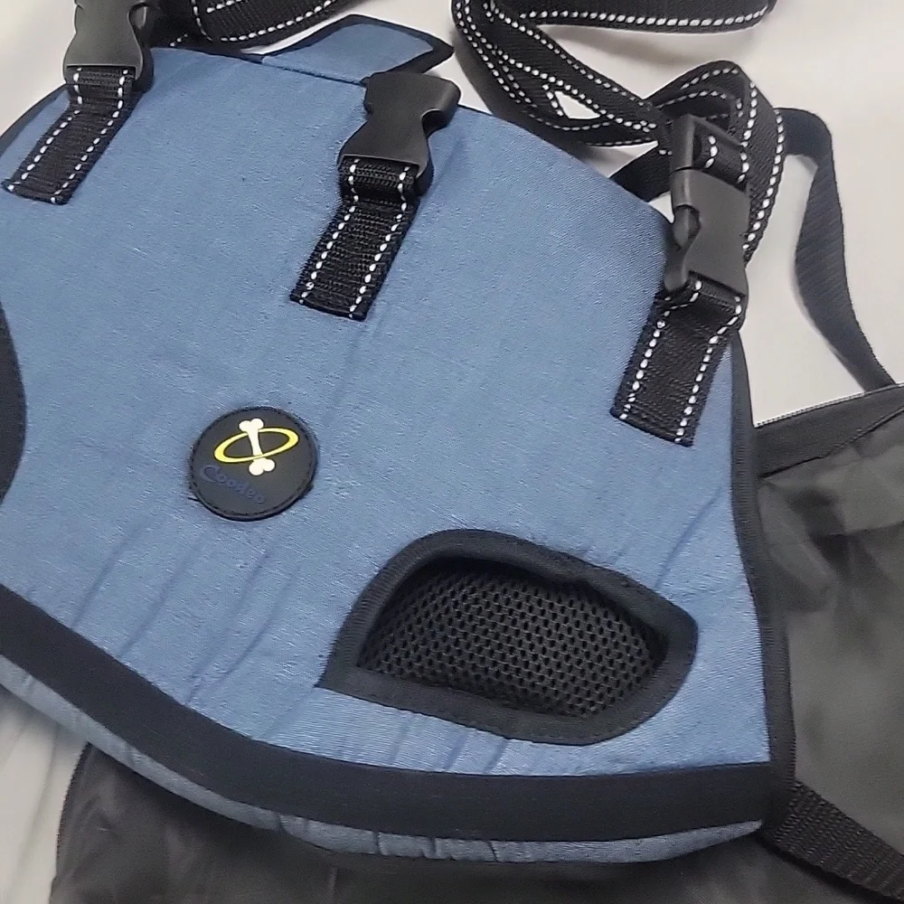 Small dog harness for nail trimming and grooming